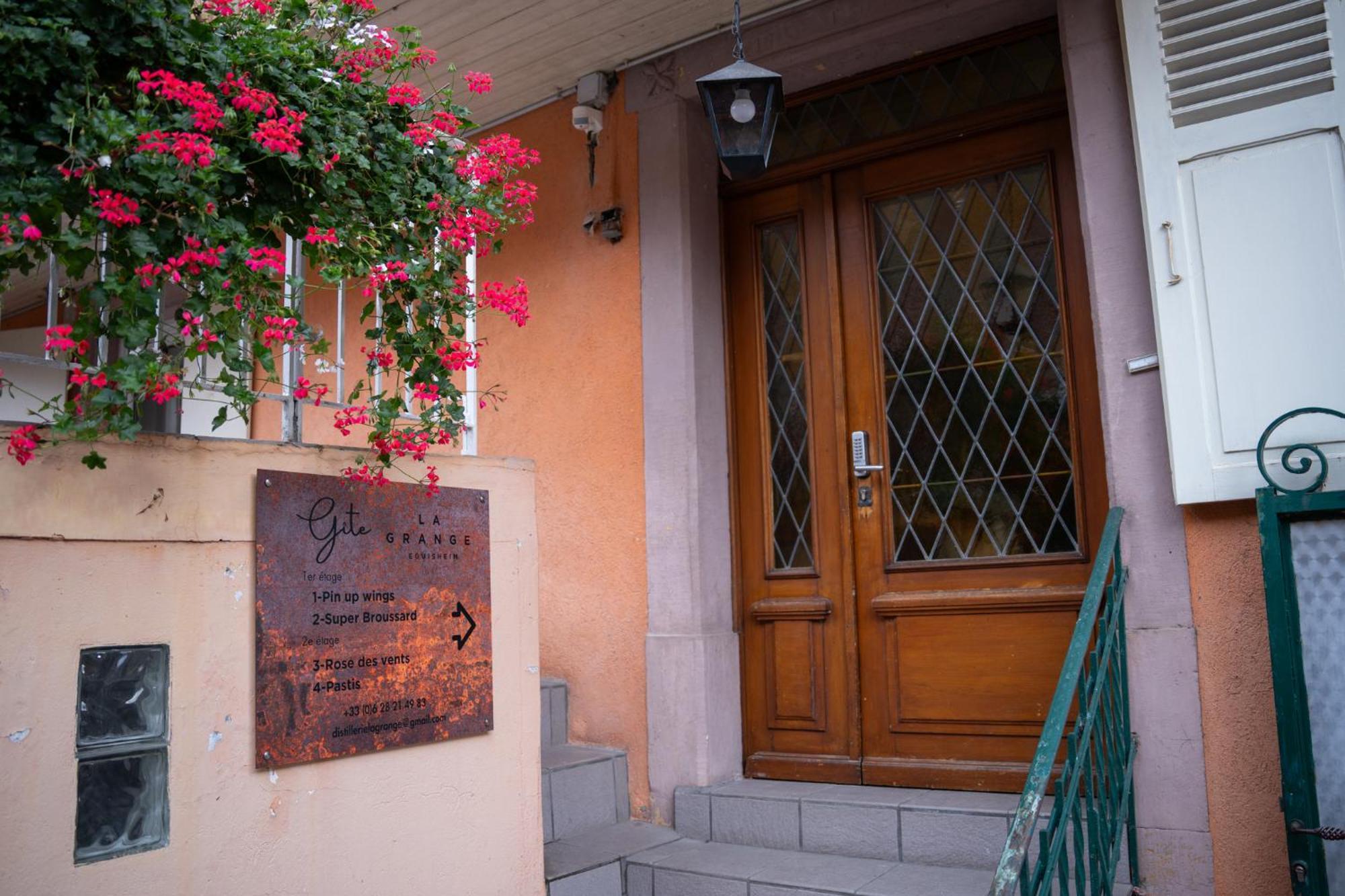 Chambre Rose Des Vents Eguisheim Bagian luar foto